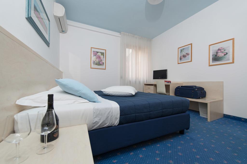Hotel Erika Malcesine Bilik gambar